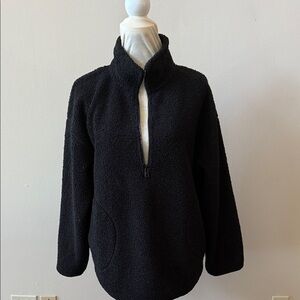 Gap quarter zip black Sherpa pullover. Worn one time.